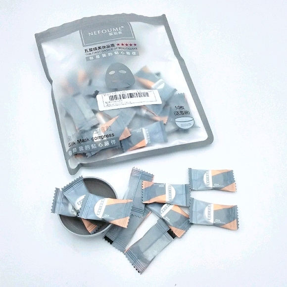 50 piece Silk Compression Facial Mask Sheet set - Picture 1 of 4